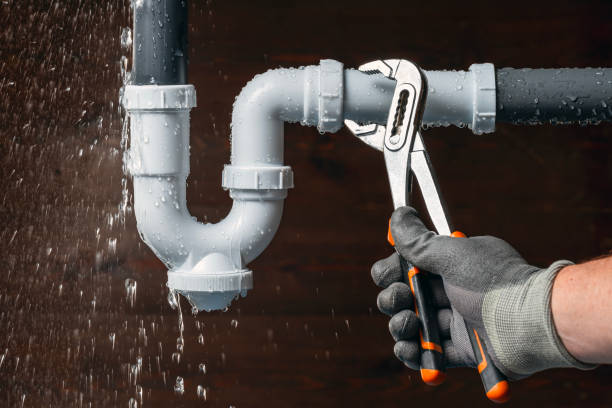 Professional Emergency Plumber technician working in West Union, OH